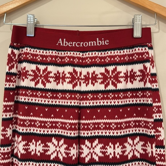 Abercrombie kids festive holiday sleep/ pajamas pants Size 11/12 Boys or Girls - Picture 2 of 5